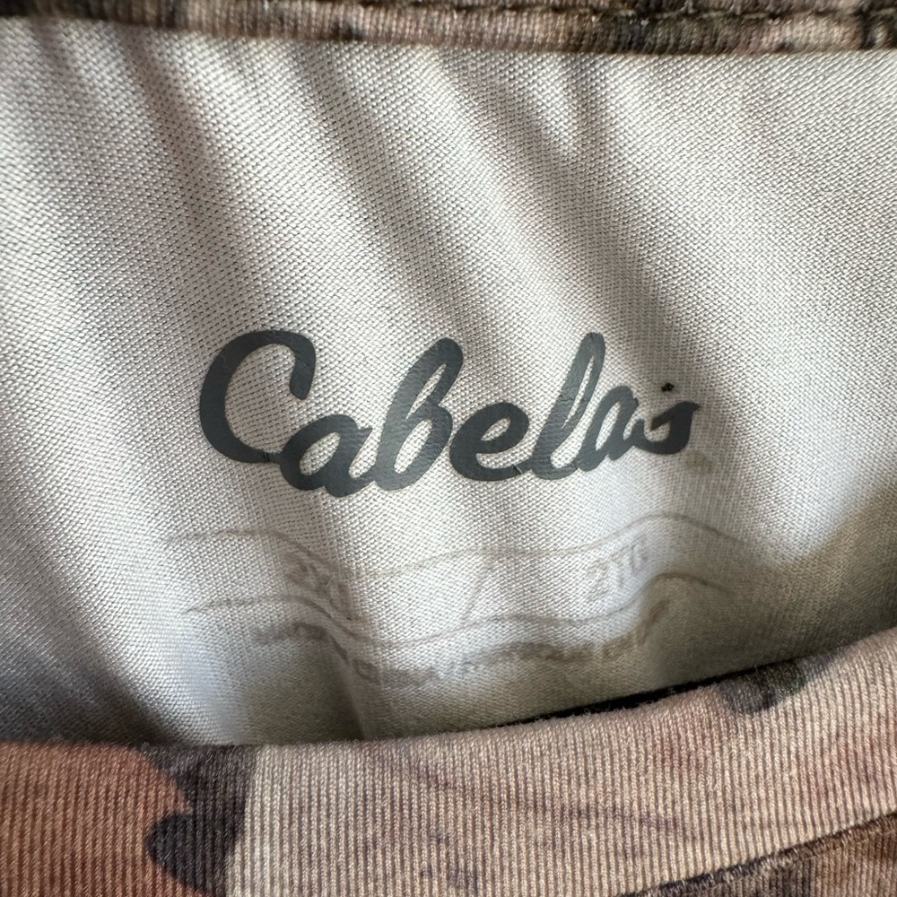 Cabelas Camo Tee 2XL - Picture 2 of 3